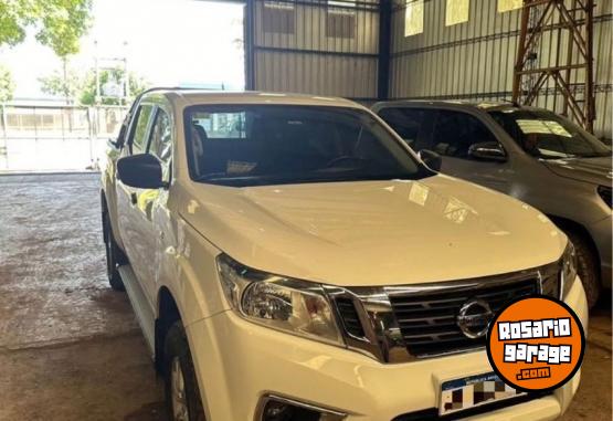 Autos - Nissan Frontier 2021 Nafta 80000Km - En Venta
