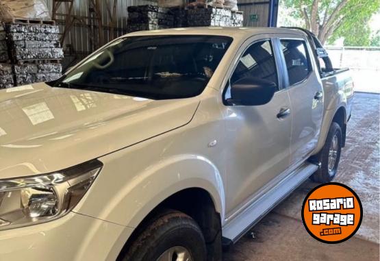 Autos - Nissan Frontier 2021 Nafta 80000Km - En Venta
