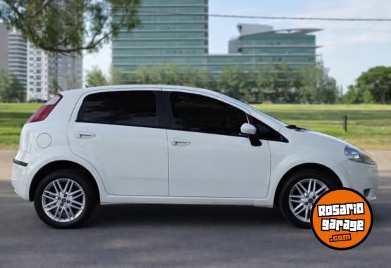 Autos - Fiat Punto ESSENCE 2012 Nafta 117000Km - En Venta
