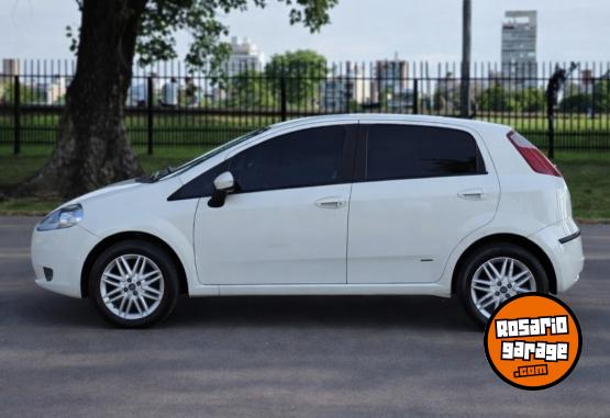 Autos - Fiat Punto ESSENCE 2012 Nafta 117000Km - En Venta