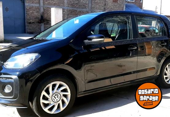 Autos - Volkswagen Up high 2019 Nafta 75000Km - En Venta