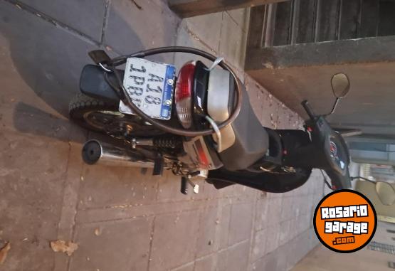 Motos - Motomel Blitz 110 full 2023 Nafta 25000Km - En Venta