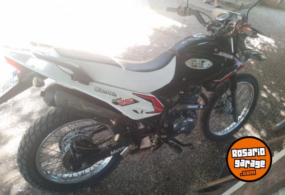 Motos - Motomel V6 2019 Nafta 25000Km - En Venta