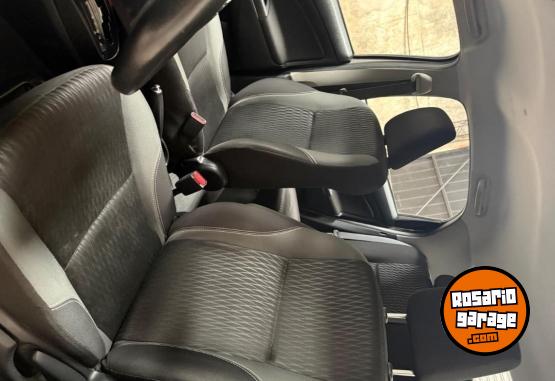 Autos - Toyota ETIOS XLS 2017 Nafta 109000Km - En Venta