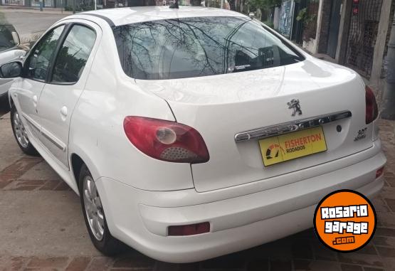 Autos - Peugeot 207 4 PUERTAS 2013 GNC 111111Km - En Venta