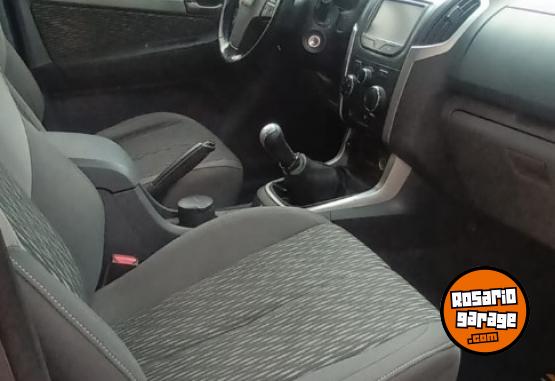 Autos - Peugeot 207 4 PUERTAS 2013 GNC 111111Km - En Venta