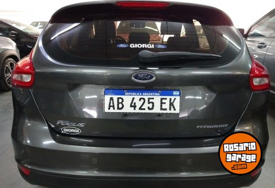Autos - Ford Focus 5P 2.0L N Titanium 2017 Nafta 87000Km - En Venta