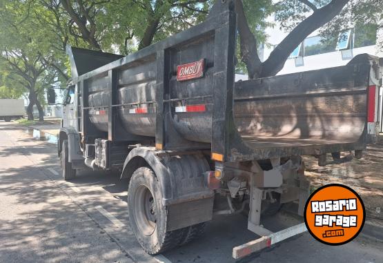 Camiones y Gr�as - Volkswagen 17 220 - En Venta