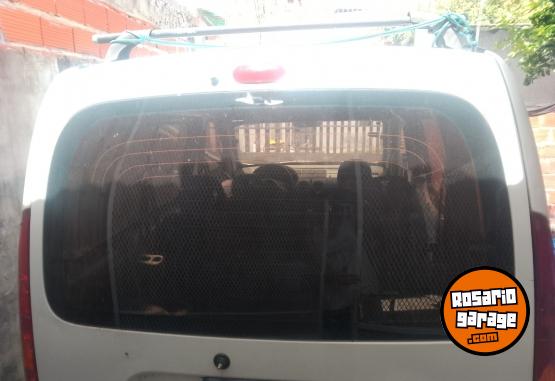 Utilitarios - Renault Kangoo 2013 Nafta 111111Km - En Venta