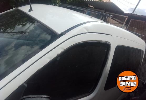 Utilitarios - Renault Kangoo 2013 Nafta 111111Km - En Venta