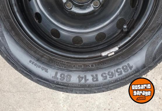 Accesorios para Autos - Cubierta con llanta 185/65/14 - En Venta