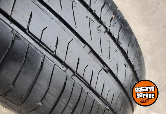 Accesorios para Autos - Cubierta con llanta 185/65/14 - En Venta