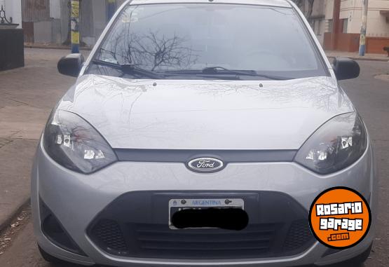 Autos - Ford Fiesta Max 2010 GNC 275000Km - En Venta