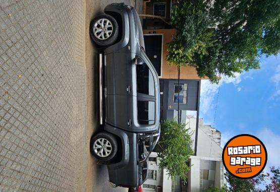 Camionetas - Volkswagen V6 highline autom. 4x4 2023 Diesel 45000Km - En Venta