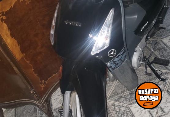 Motos - Corven Corven 110 2025 Nafta 6000Km - En Venta