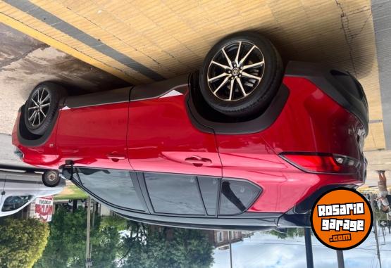 Autos - Toyota Corolla cross 2024 Nafta 40000Km - En Venta