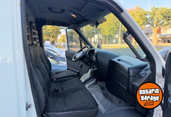 Camiones y Gr�as - Iveco Daily  35C14 PASO 3750 - En Venta