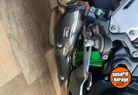 Motos - Kawasaki Z900 2024 Nafta 2400Km - En Venta