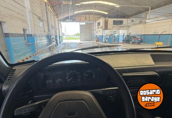 Camiones y Gr�as - Ford 4000 MWM - En Venta