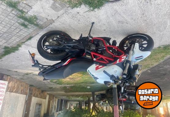 Motos - Benelli 302 S 2021 / 10.000 km 2021 Nafta 10000Km - En Venta