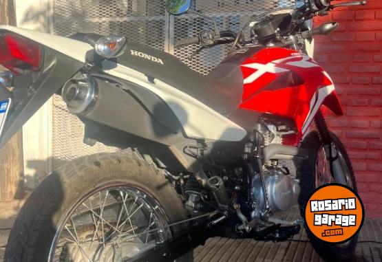 Motos - Honda XR 150 L 2024 Nafta 9400Km - En Venta