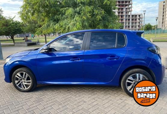 Autos - Peugeot 208 2023 Nafta 57000Km - En Venta