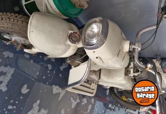 Clásicos - Motoneta Rumi reciclada - En Venta