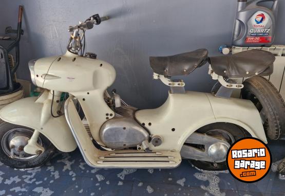 Clásicos - Motoneta Rumi reciclada - En Venta