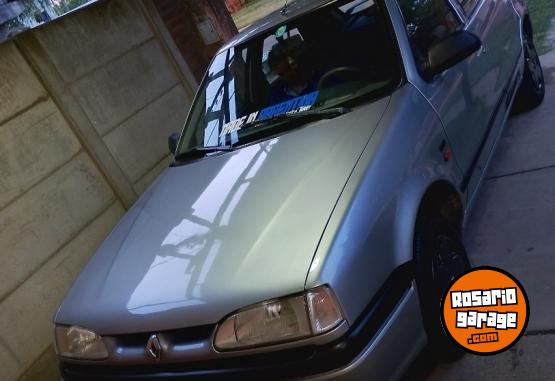 Autos - Renault 19 1993 Nafta 330000Km - En Venta