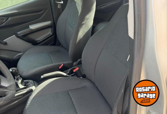 Autos - Chevrolet Prisma joy 2017 GNC 150000Km - En Venta