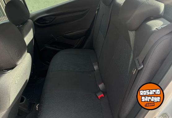 Autos - Chevrolet Prisma joy 2017 GNC 150000Km - En Venta