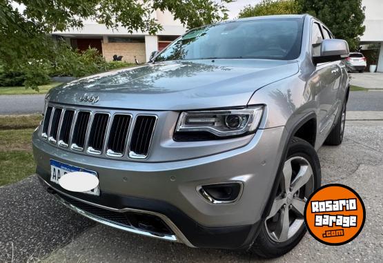 Camionetas - Jeep GRAND CHEROKEE 2016 Nafta 140000Km - En Venta
