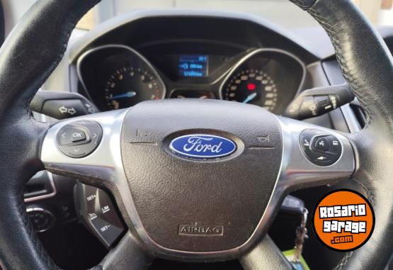 Autos - Ford SE PLUS SEDAN 4 PUERTAS 2014 Nafta 120000Km - En Venta