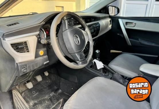 Autos - Toyota XEI 2015 Nafta 120000Km - En Venta