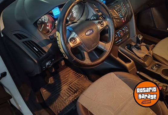 Autos - Ford Focus S 2015 Nafta 143000Km - En Venta