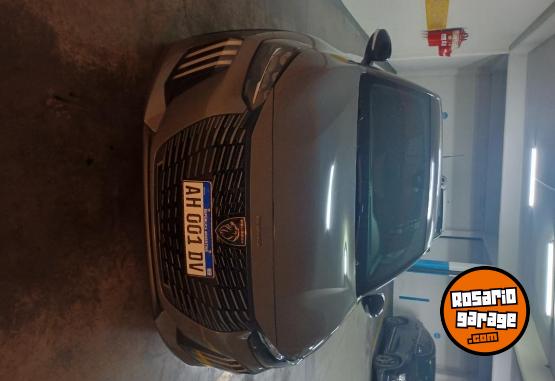 Autos - Peugeot 208 2025 Nafta 7600Km - En Venta