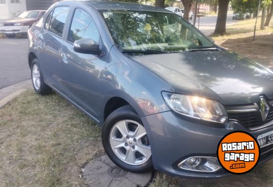 Autos - Renault logan 2015 GNC 111111Km - En Venta