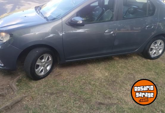 Autos - Renault logan 2015 GNC 111111Km - En Venta