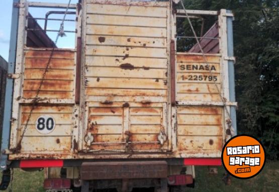 Camiones y Gr�as - Vendo - En Venta