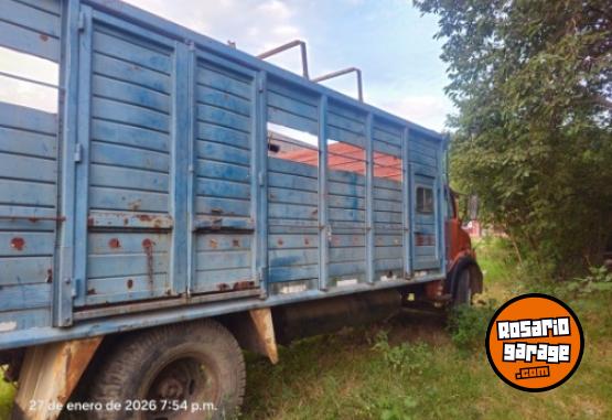 Camiones y Gr�as - Vendo - En Venta