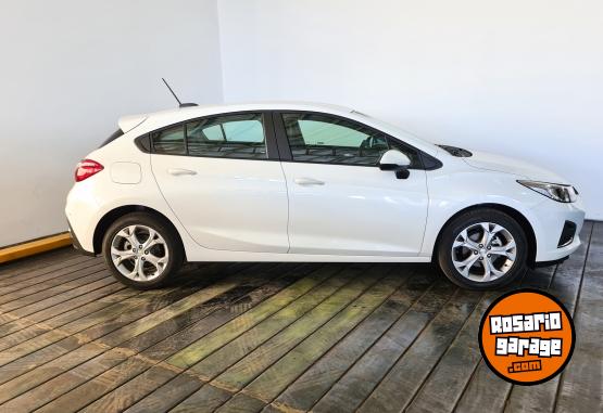 Autos - Chevrolet CRUZE 1,4T LT MT 5P 2021 Nafta 111765Km - En Venta