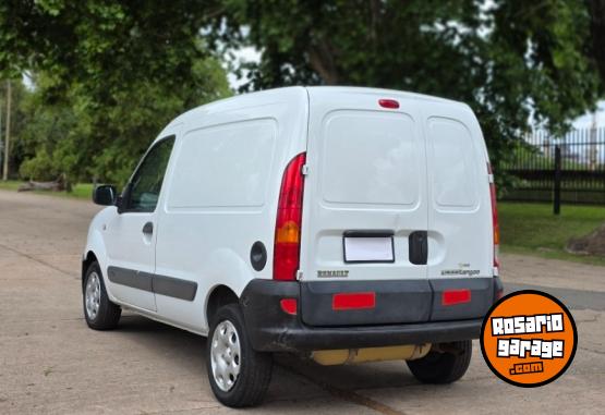 Utilitarios - Renault Kangoo 2013 Nafta 145000Km - En Venta