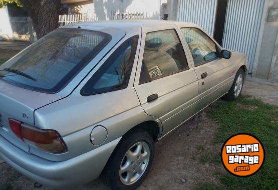 Autos - Ford Escort 2001 Diesel 265000Km - En Venta