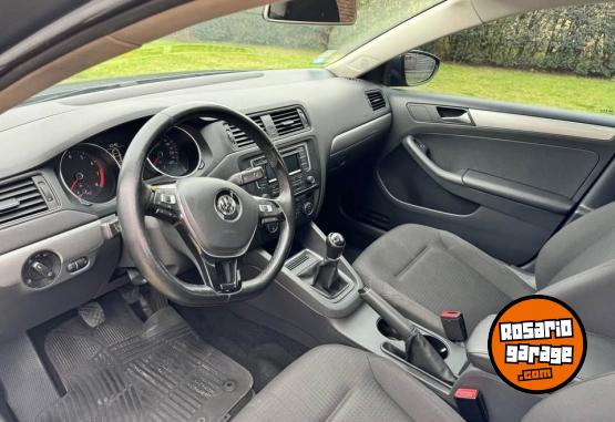 Autos - Volkswagen Vento 2.0 Advance Summer 2015 Nafta 165000Km - En Venta