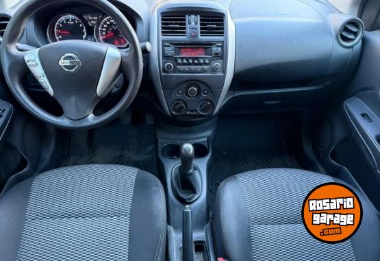 Autos - Nissan Versa 2017 Nafta  - En Venta