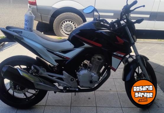 Motos - Honda Twister CB 250 2018 Nafta 13000Km - En Venta