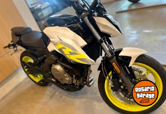 Motos - CF 650 NK 2022 Nafta 11000Km - En Venta