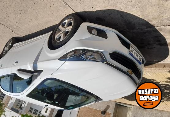 Autos - Chevrolet Prisma 2017 Nafta 94400Km - En Venta