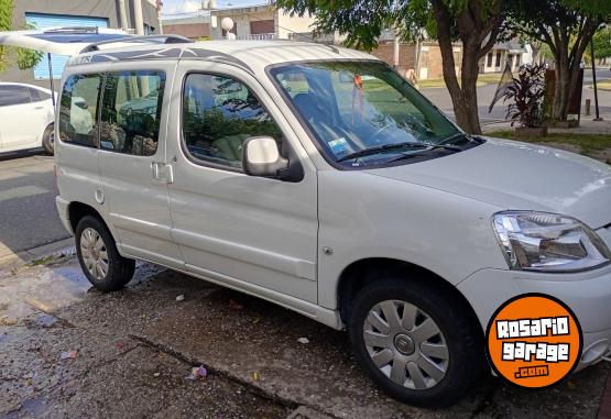 Utilitarios - Citroen Berlingo 2016 Nafta 115000Km - En Venta