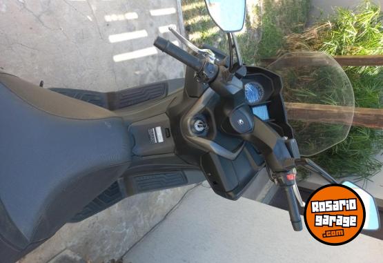 Motos - Kymco X-Town 2025 Nafta 2799Km - En Venta
